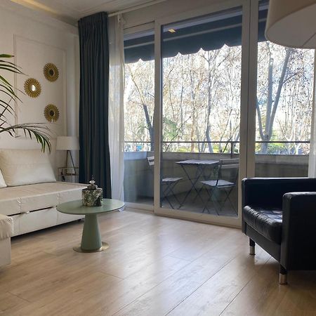Lujoso Apto Paseo Del Prado Appartement Madrid Buitenkant foto